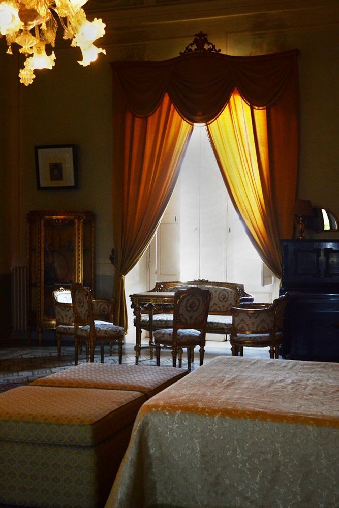 Palazzo Vecchio Bed & Breakfast Marittima Exterior photo