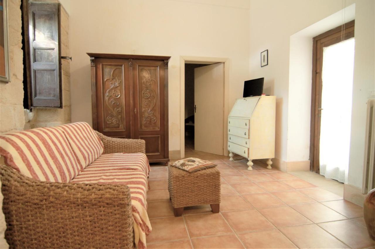 Palazzo Vecchio Bed & Breakfast Marittima Exterior photo